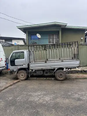 Nissan Cabstar Truck