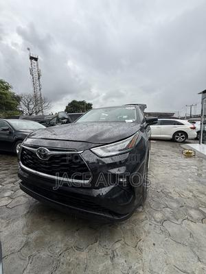 Toyota Highlander XLE 2021 Black