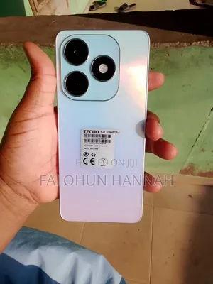 New Tecno Spark 20 256 GB Blue