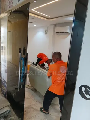 Shop Space Cleaning Service
