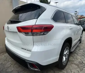Toyota Highlander Limited 2019 White