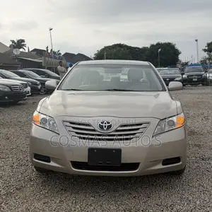 Toyota Camry LE 4dr Sedan (2.4L 4cyl 5A) 2006 Gold