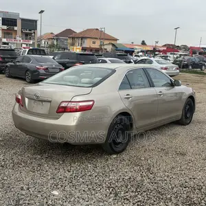 Toyota Camry LE 4dr Sedan (2.4L 4cyl 5A) 2006 Gold