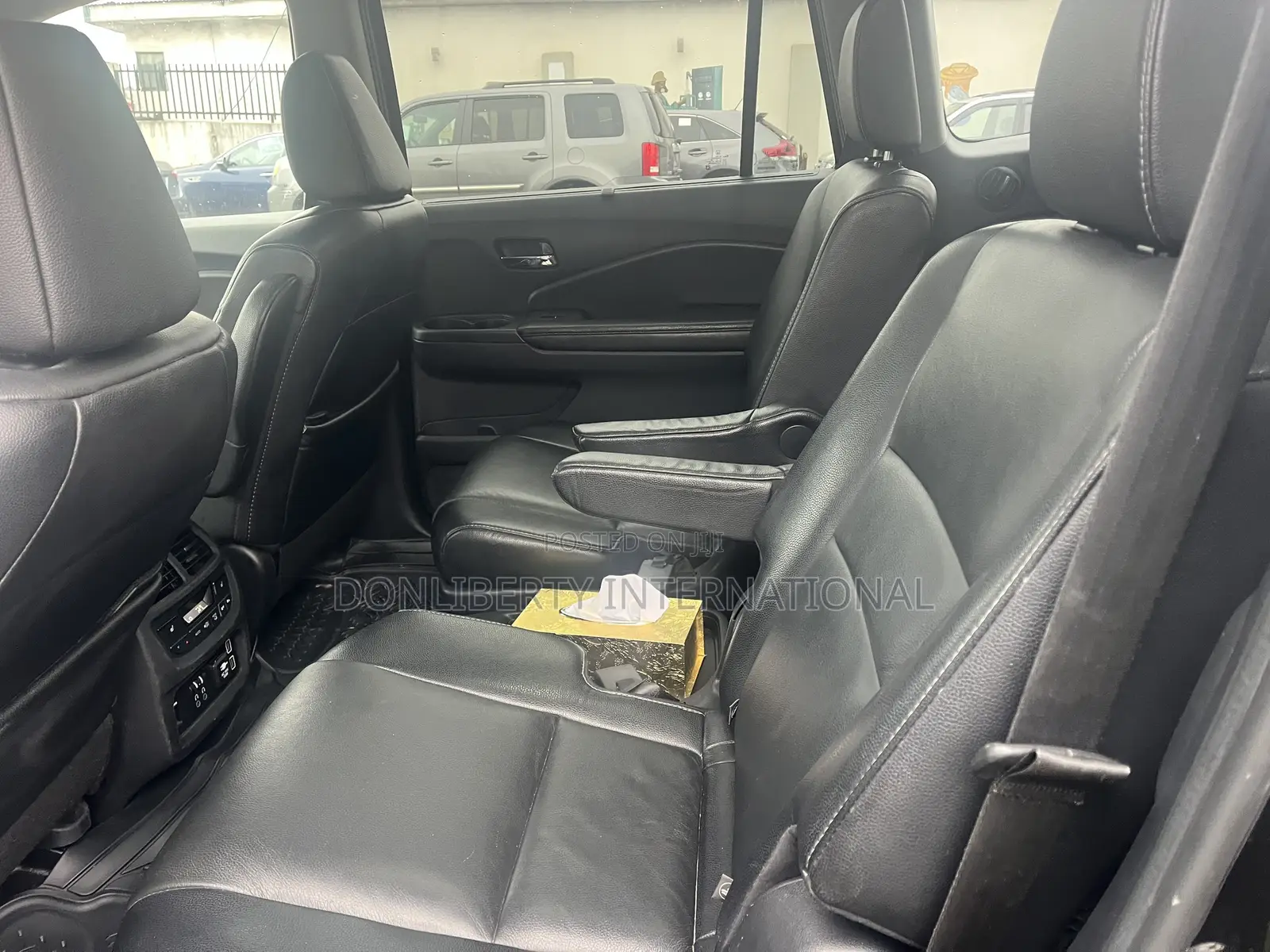 Honda Pilot Touring AWD 2019 Black
