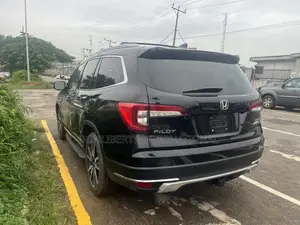 Honda Pilot Touring AWD 2019 Black