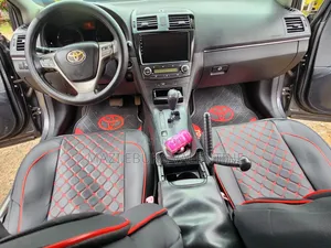 Toyota Avensis 2014 Gray