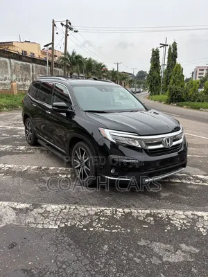 Honda Pilot Touring AWD 2019 Black