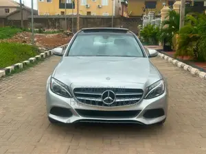 Mercedes-Benz C300 2016 Silver