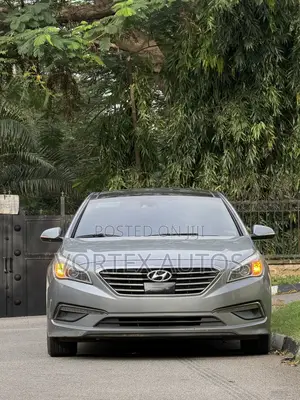 Hyundai Sonata Limited 4dr Sedan (2.4L 4cyl 6A) 2015 Gray