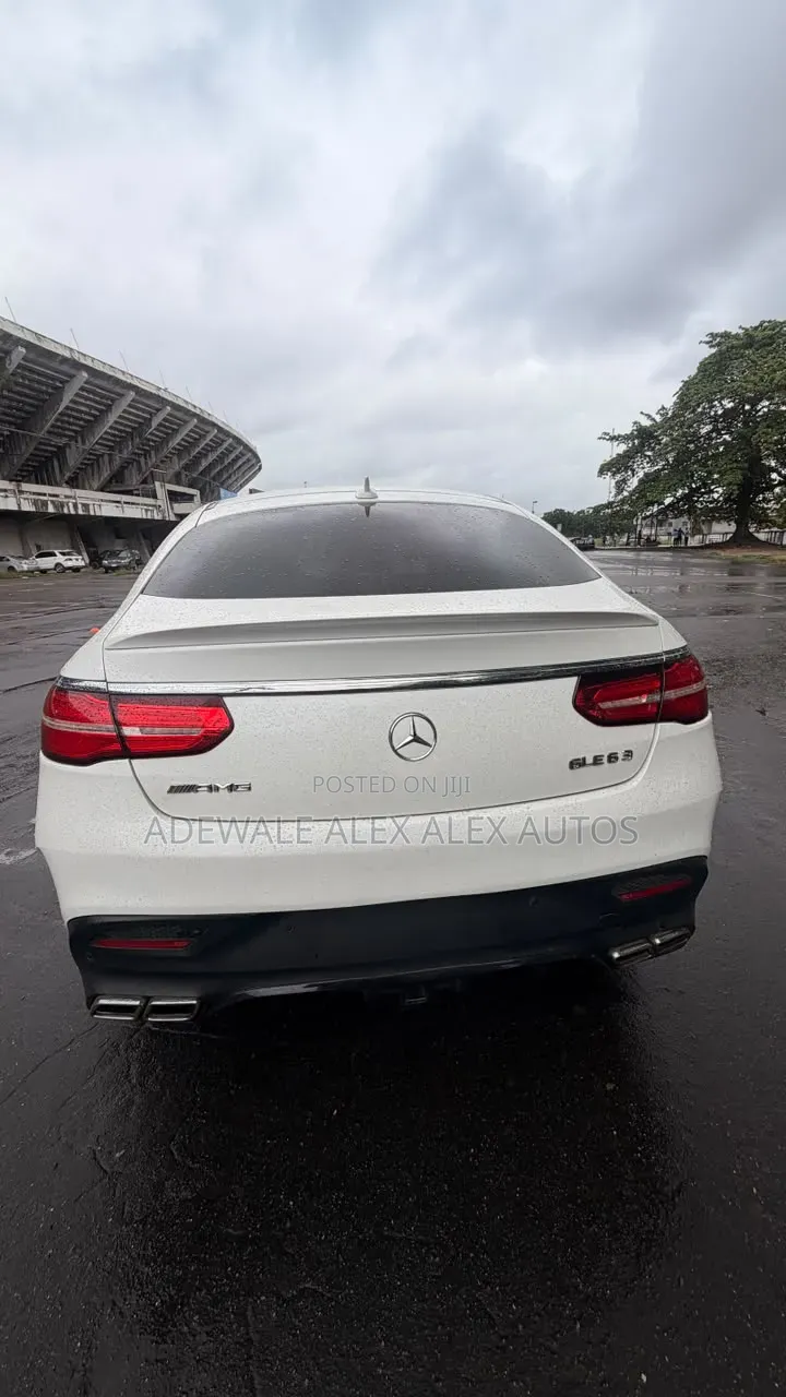 Mercedes-Benz GLE-Class 2016 White