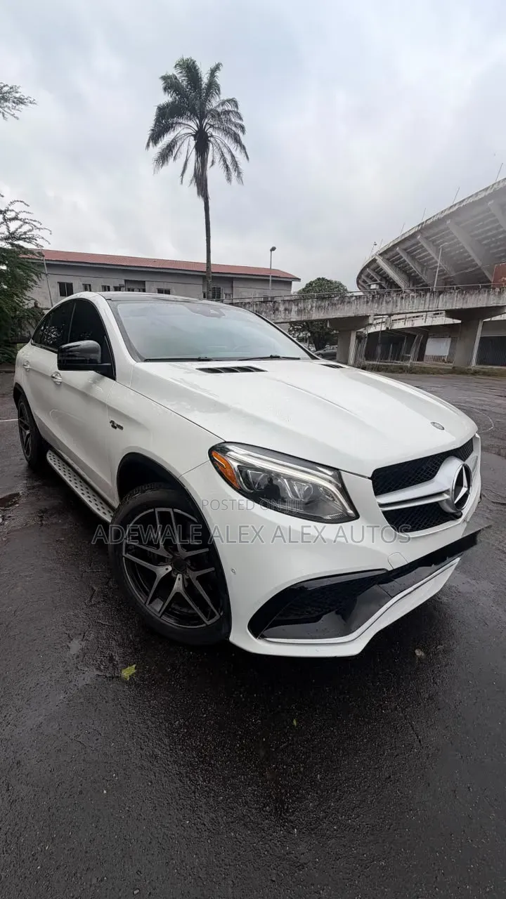 Mercedes-Benz GLE-Class 2016 White
