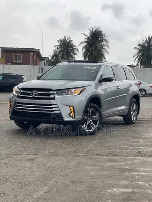 Toyota Highlander Limited Platinum 2019 Silver