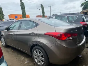 Hyundai Elantra 2013