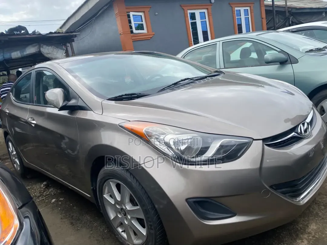 Hyundai Elantra 2013