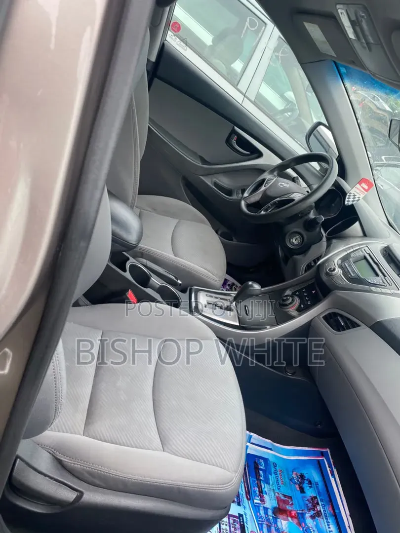 Hyundai Elantra 2013