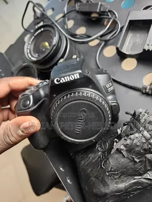 Canon EOS 250D With 50mm Lens