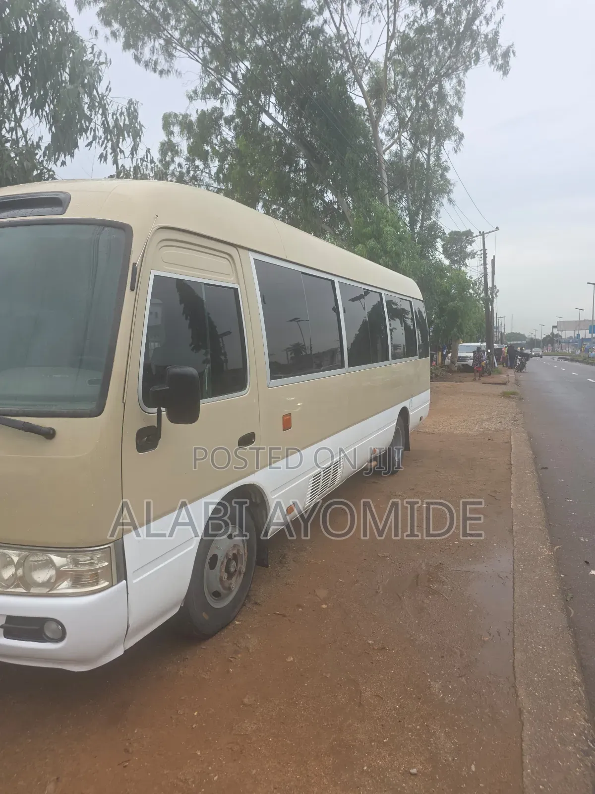 Toyota Coaster 2014 Beige