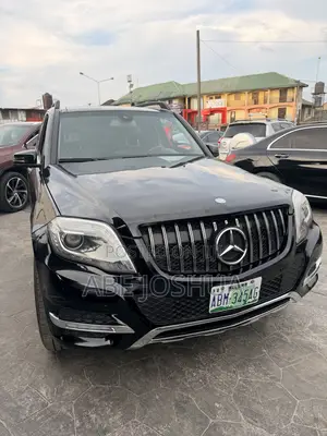 Mercedes-Benz C300 2010 Black
