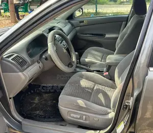 Toyota Camry 2005 Gray