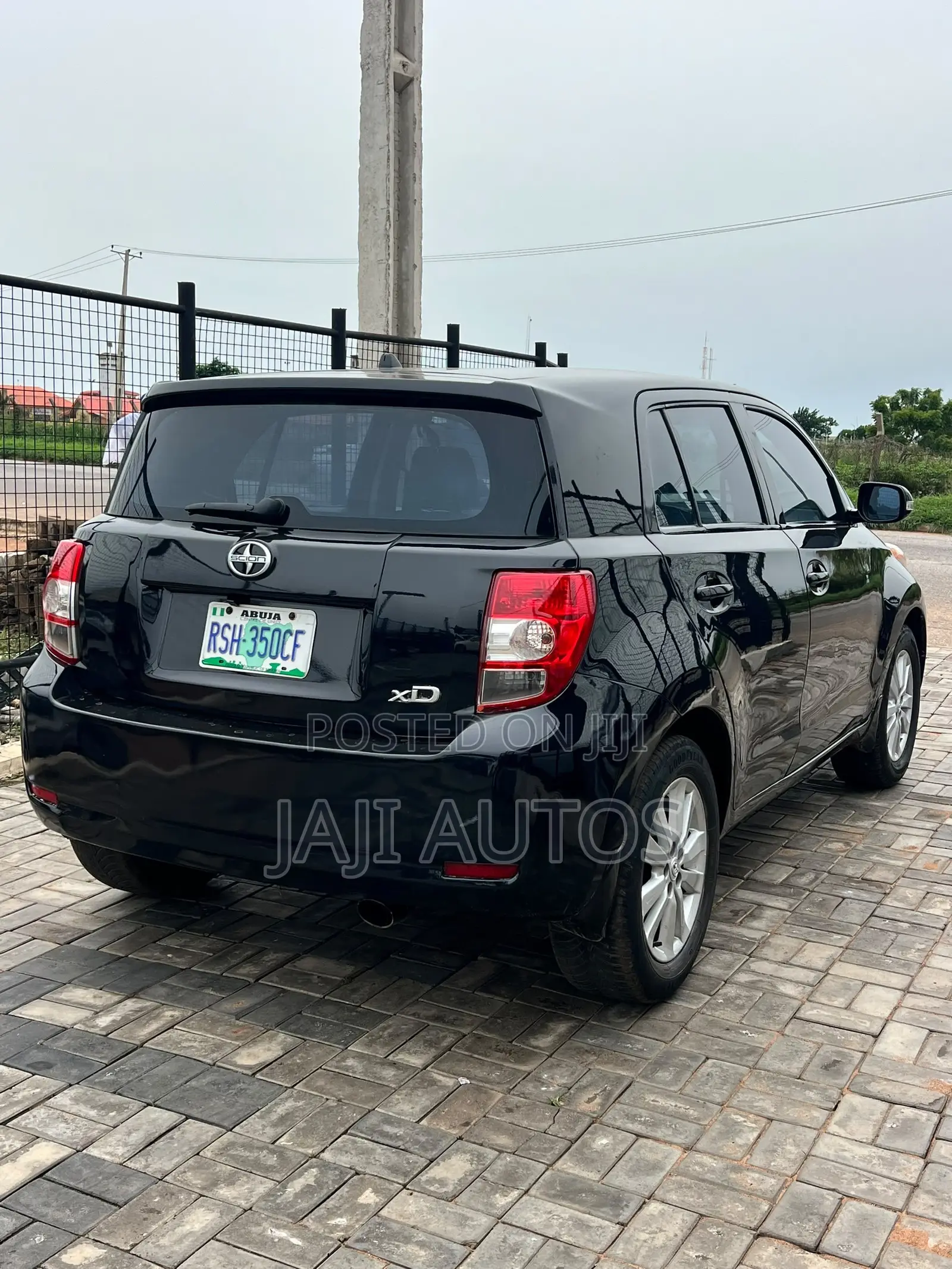 Scion xD Base 2008 Black