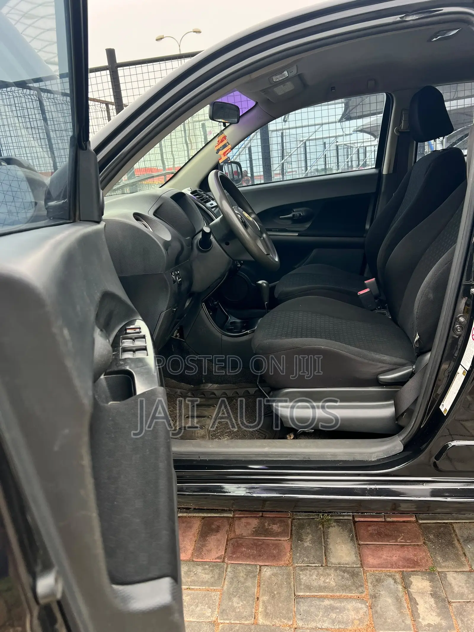 Scion xD Base 2008 Black