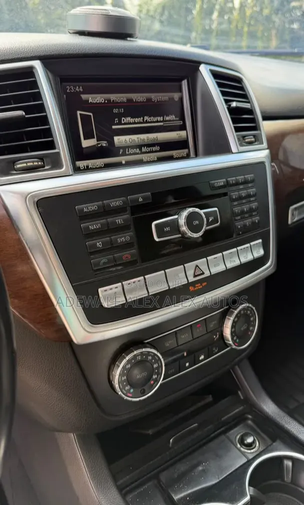 Mercedes-Benz M Class 2014 Silver