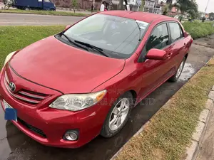Toyota Corolla LE 4dr Sedan (1.8L 4cyl 4A) 2013 Red