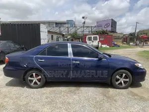 Toyota Camry LE 4dr Sedan (2.4L 4cyl 4A) 2004 Blue