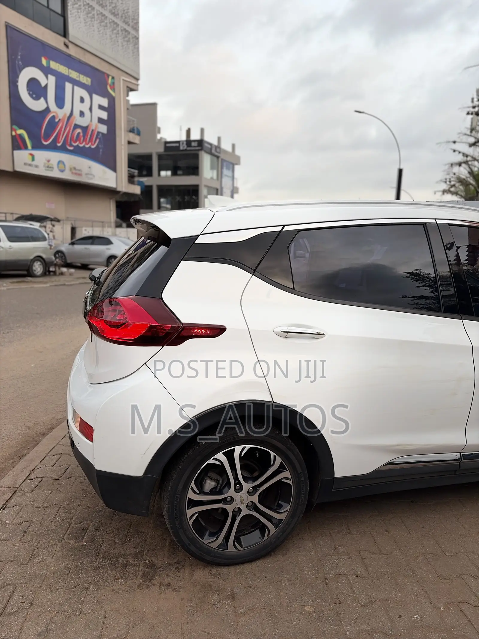 Chevrolet Bolt EV 2021 White