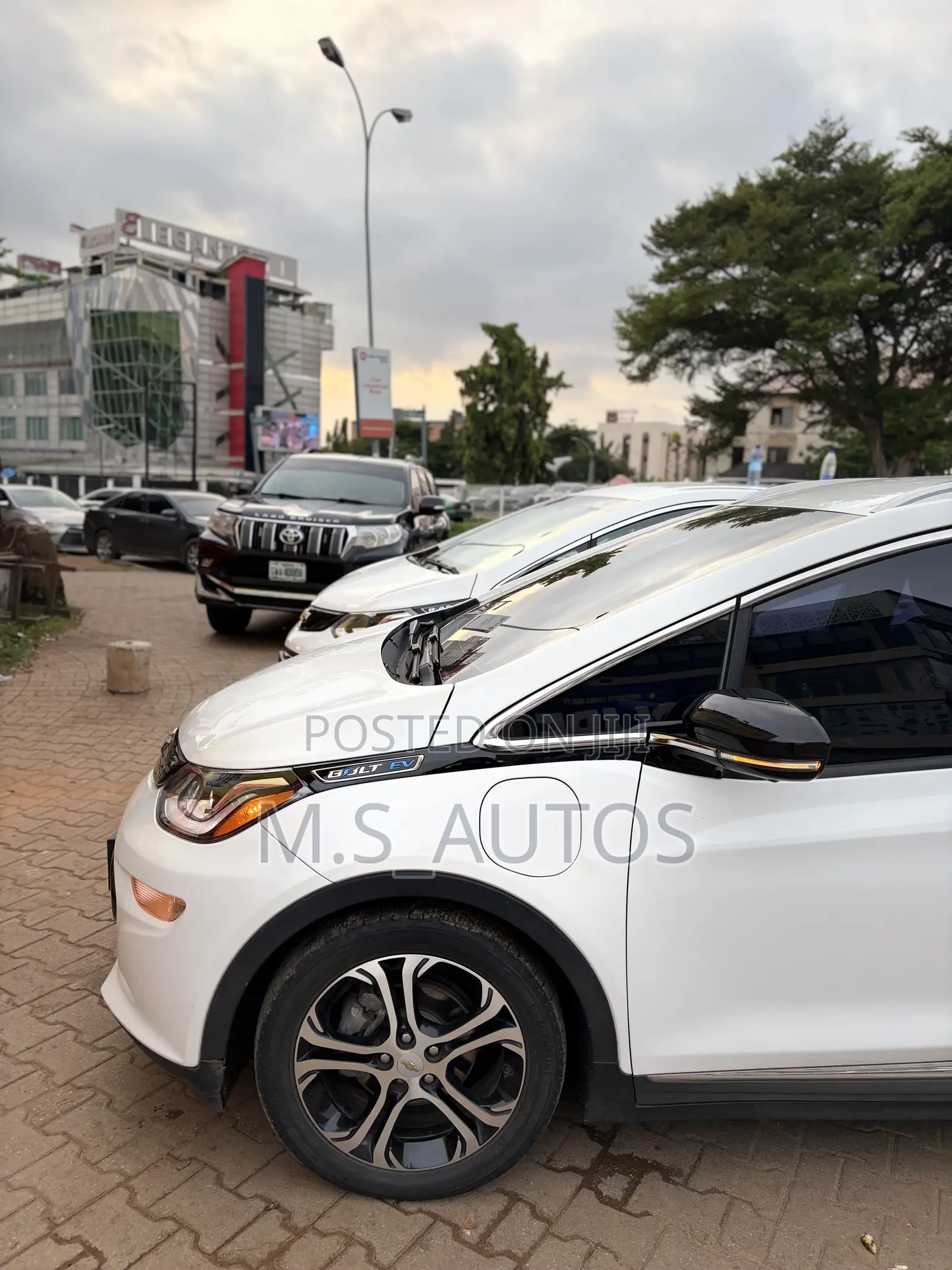 Chevrolet Bolt EV 2021 White