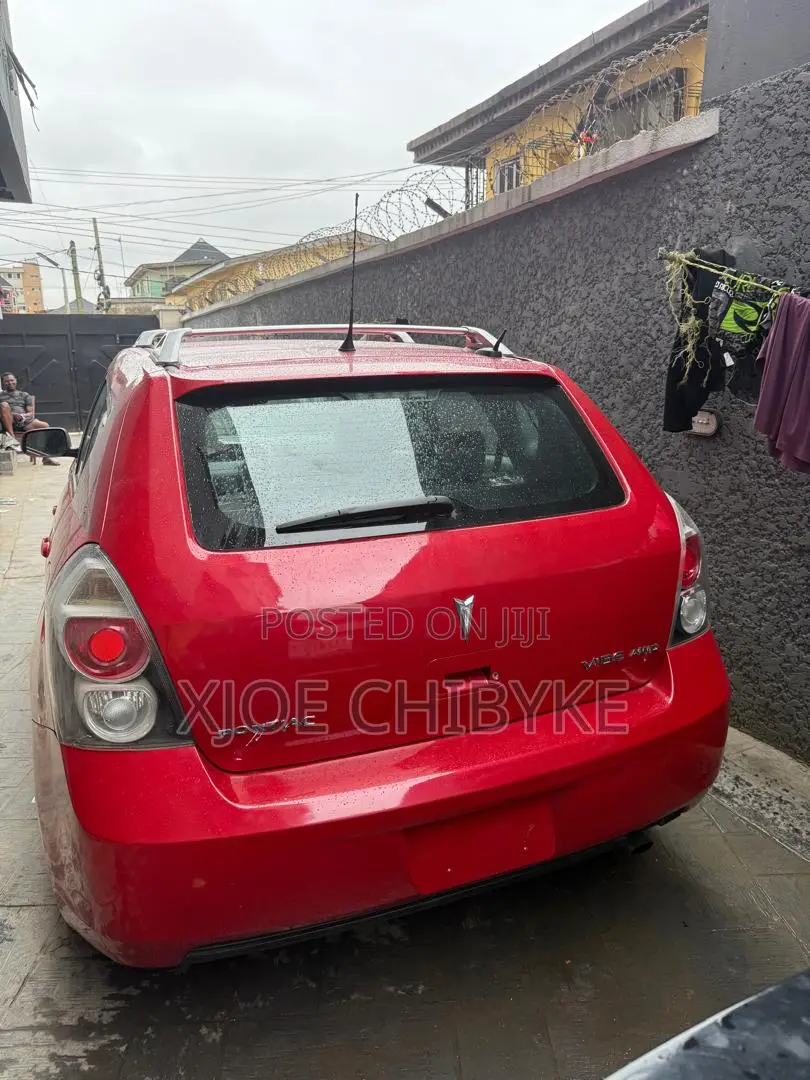 Pontiac Vibe 2009 Red