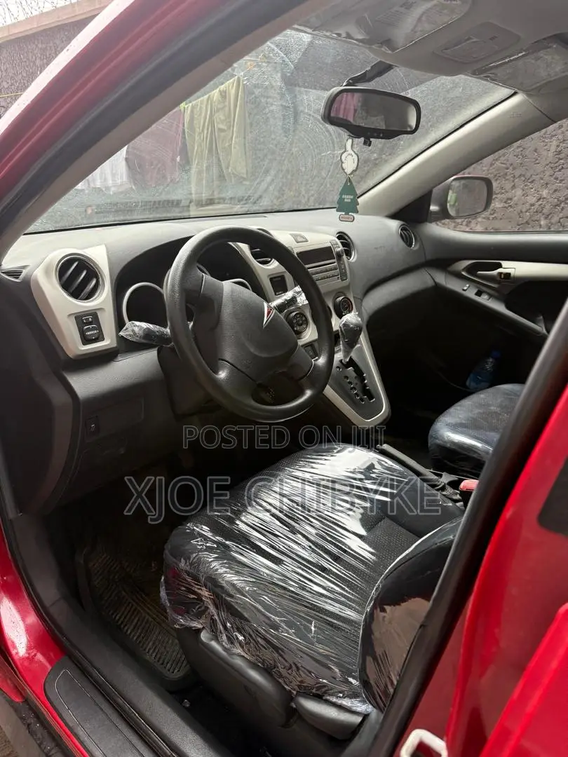 Pontiac Vibe 2009 Red