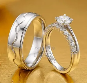 Platinum Silver Wedding/Engagement Ring Set.