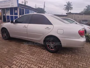 Toyota Camry LE 4dr Sedan (2.4L 4cyl 5A) 2006 Silver