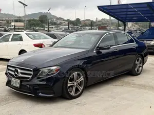 Mercedes-Benz E400 2017 Blue