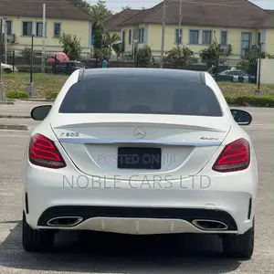 Mercedes-Benz C300 2016 White