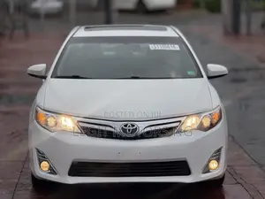 Toyota Camry LE 4dr Sedan (2.5L 4cyl 6A) 2012 White
