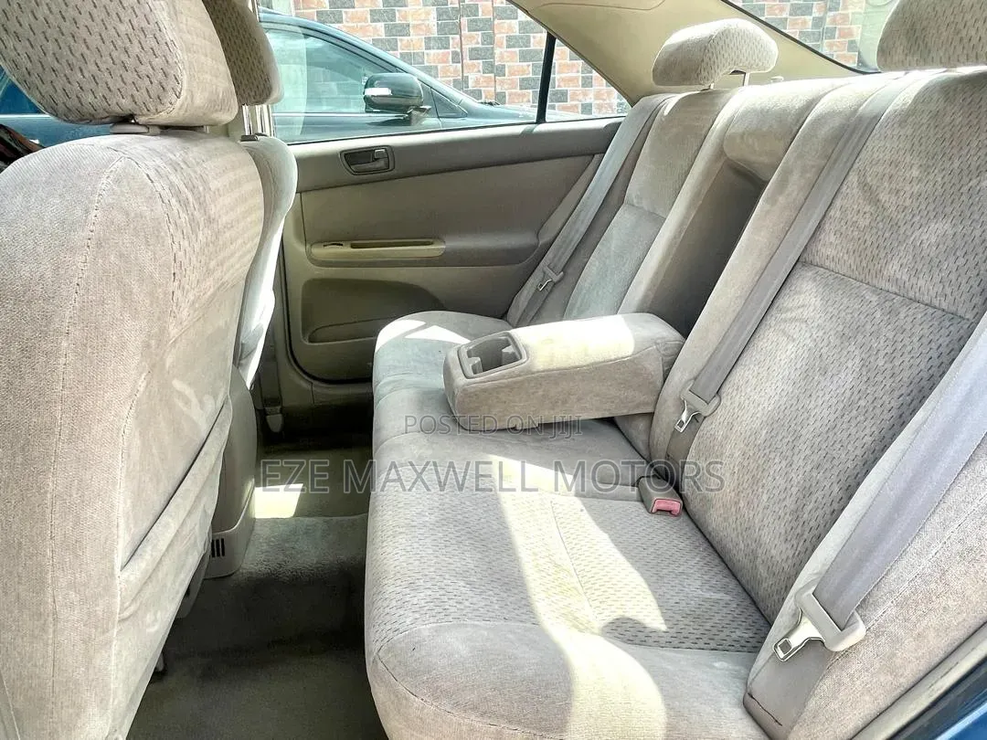Toyota Camry 2005 Blue