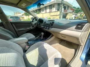 Toyota Camry 2005 Blue