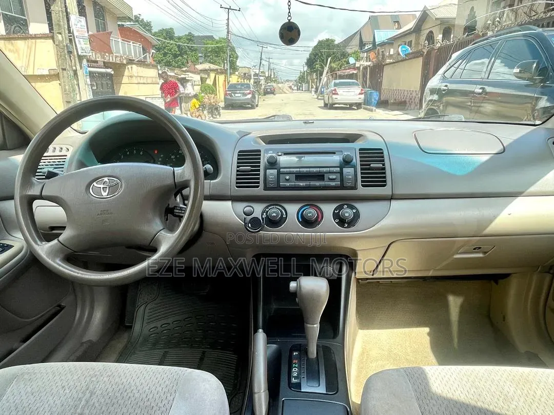 Toyota Camry 2005 Blue