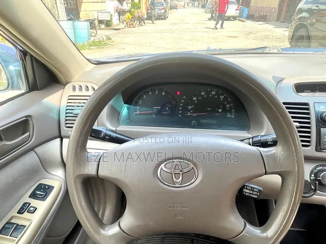 Toyota Camry 2005 Blue