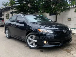 Toyota Camry SE 4dr Sedan (2.5L 4cyl 6A) 2013 Black