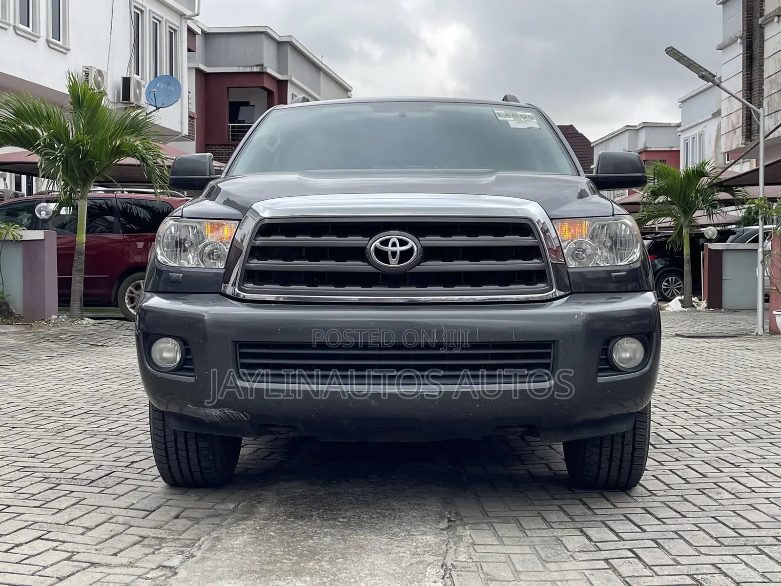 Toyota Sequoia 2012 Gray