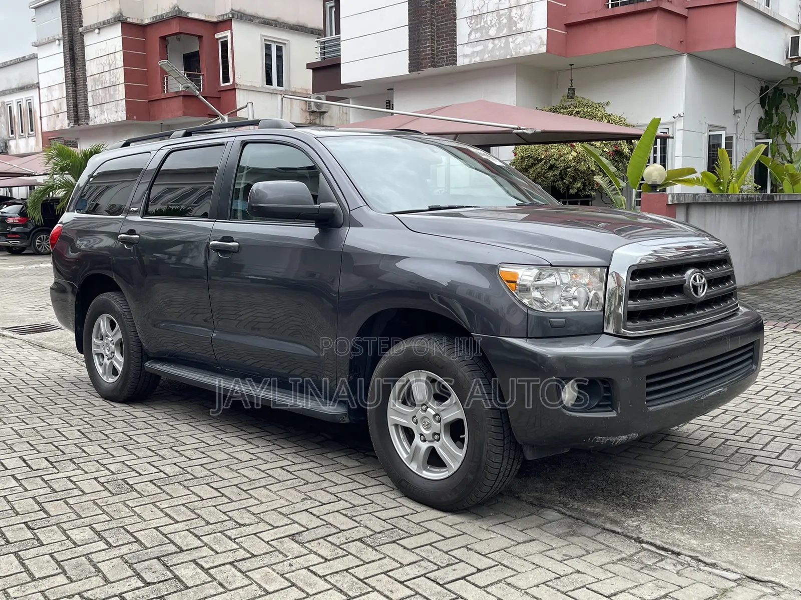 Toyota Sequoia 2012 Gray