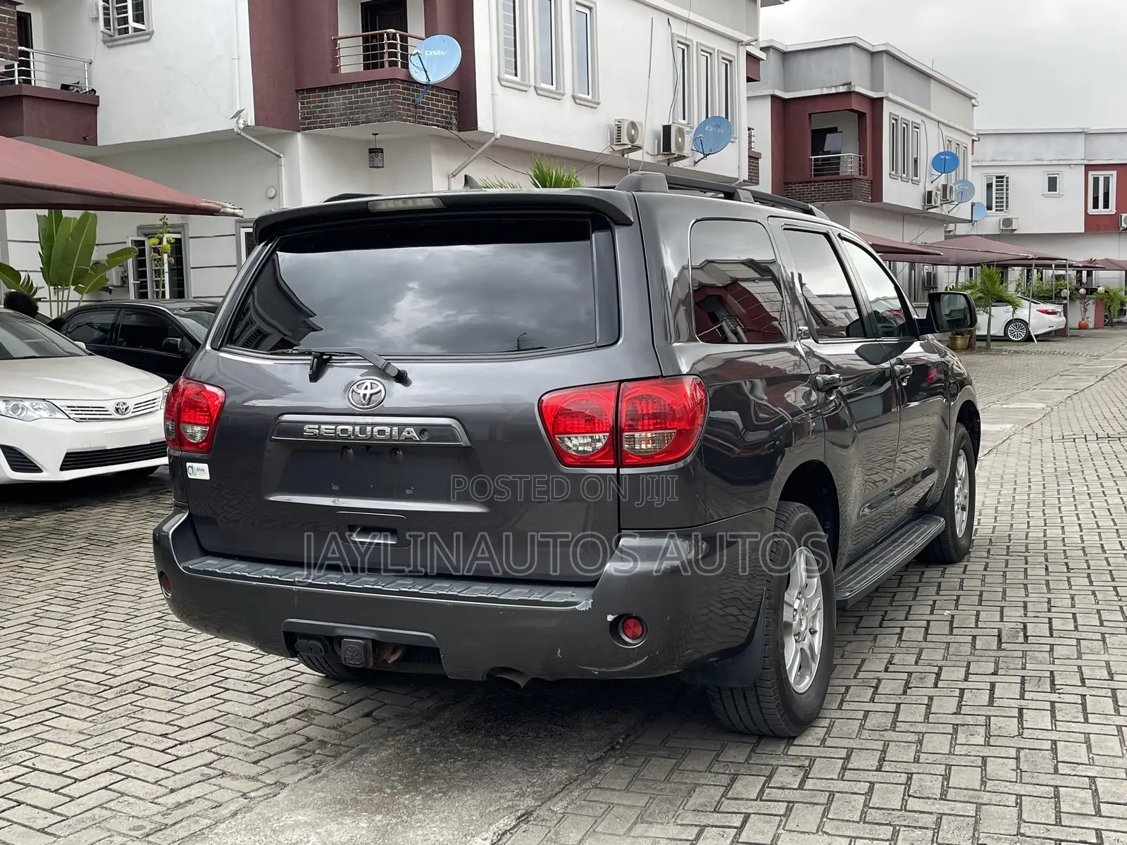 Toyota Sequoia 2012 Gray
