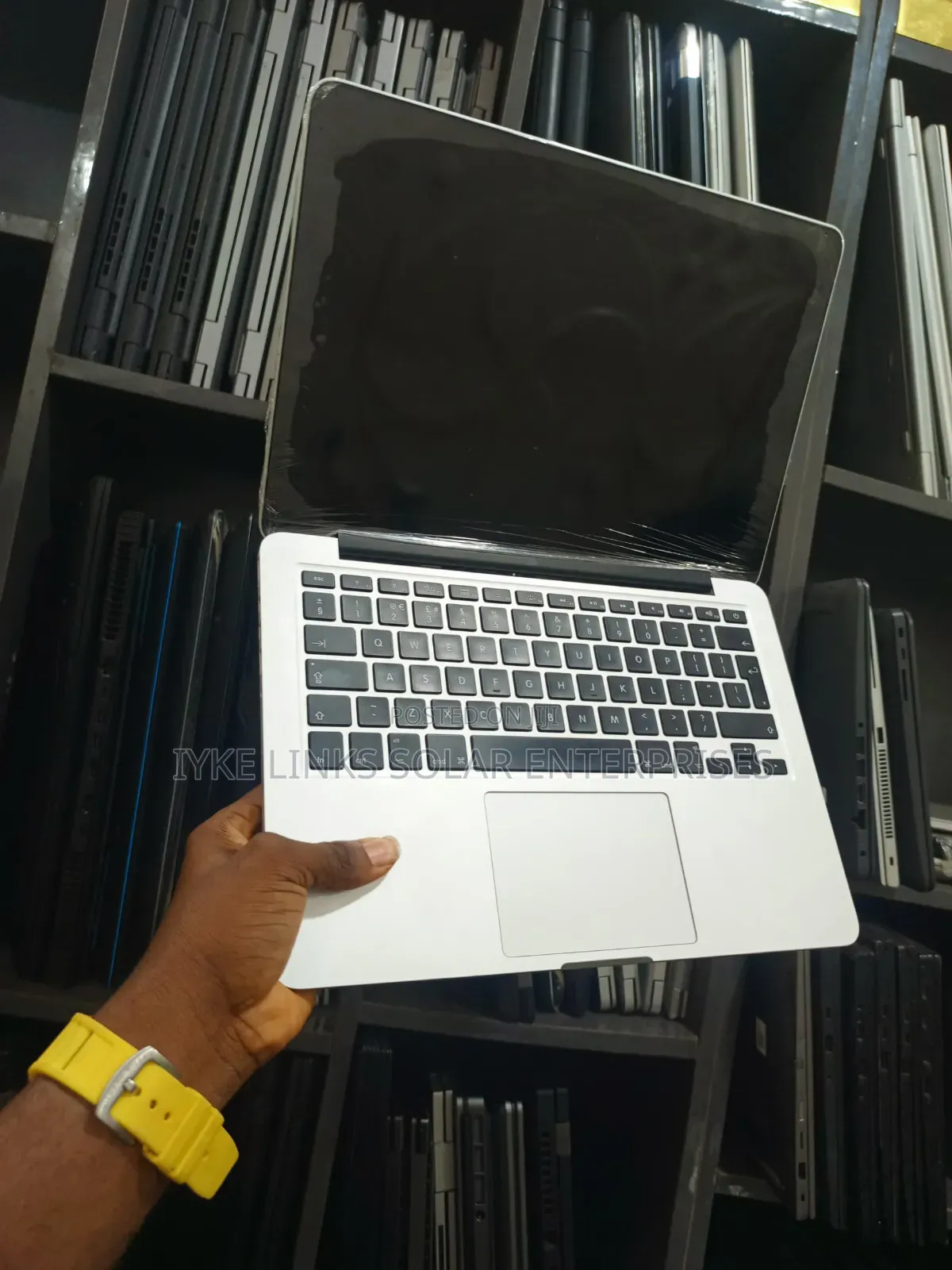 Laptop Apple MacBook Pro 2015 8GB Intel Core i5 SSD 256GB