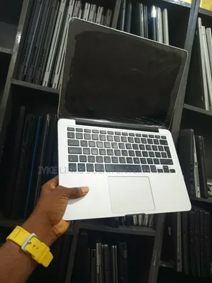 Laptop Apple MacBook Pro 2015 8GB Intel Core i5 SSD 256GB