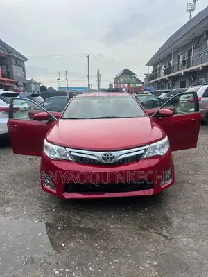 Toyota Camry LE 4dr Sedan (2.5L 4cyl 6A) 2013 Red