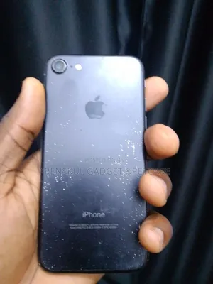 Apple iPhone 7 32 GB Black