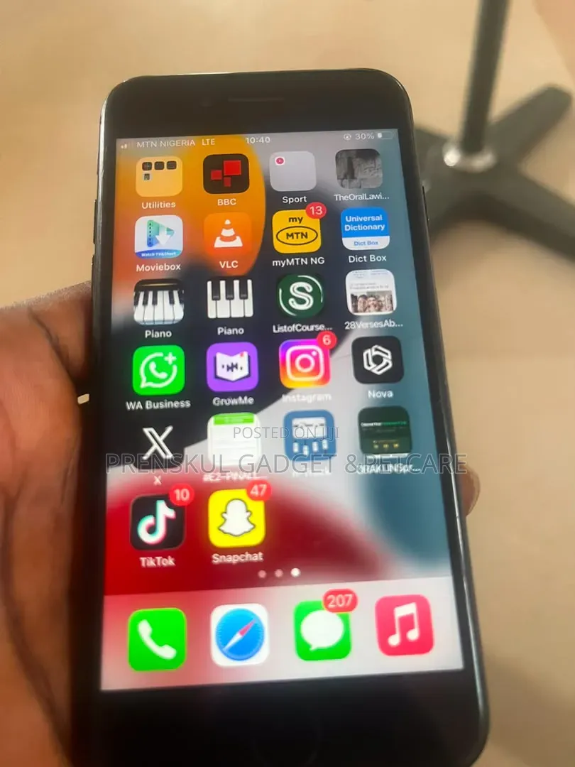 Apple iPhone 7 32 GB Black